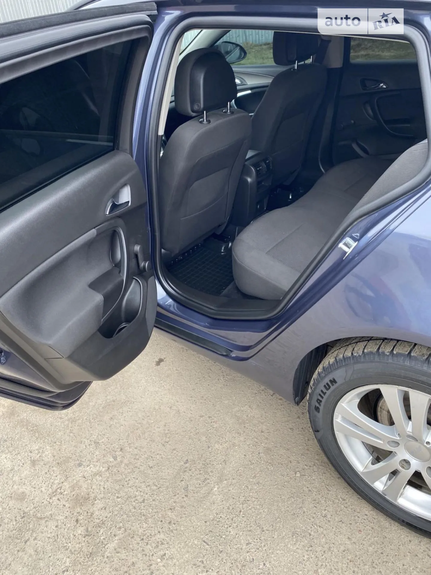 2011 Opel Insignia - мініатюра 22