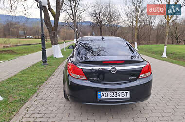 Лифтбек Opel Insignia 2012 в 