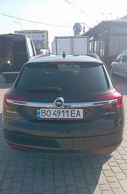 Универсал Opel Insignia 2015 в Тернополе