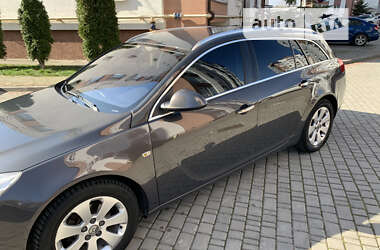 Універсал Opel Insignia 2013 в Івано-Франківську