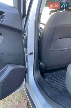 Универсал Opel Insignia 2012 в 