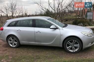 Универсал Opel Insignia 2012 в 