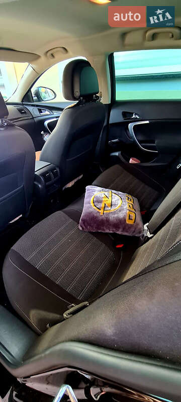 Універсал Opel Insignia 2011 в Первомайську