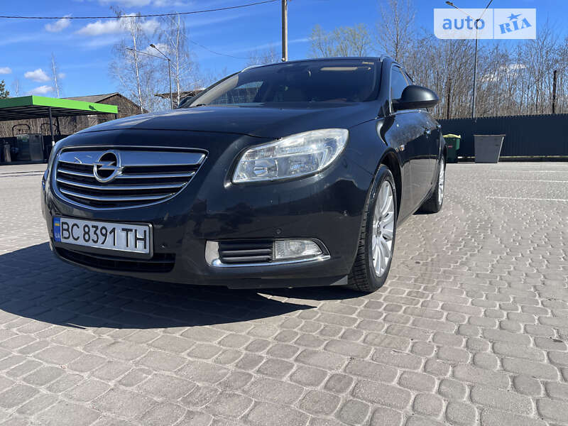 Універсал Opel Insignia 2013 в Львові