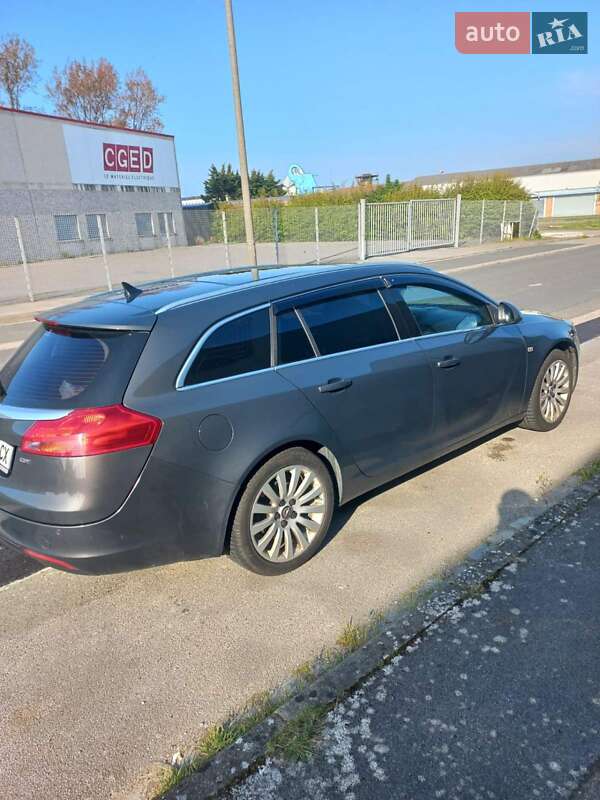 Универсал Opel Insignia 2013 в Николаеве