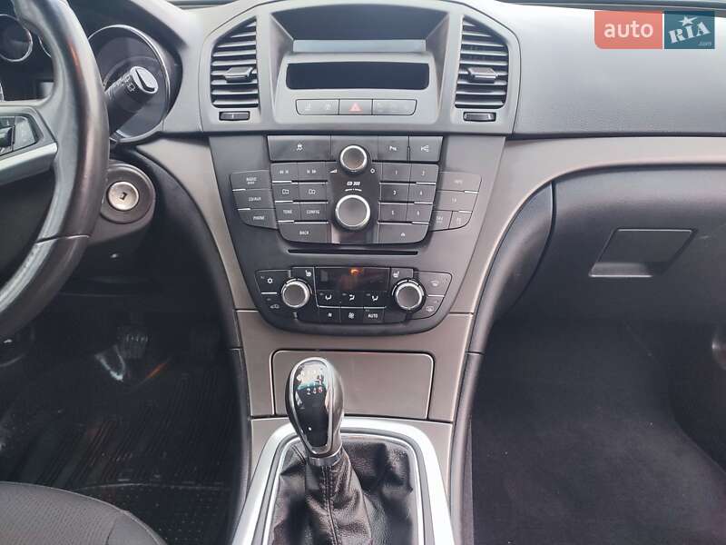 Универсал Opel Insignia 2010 в Черкассах