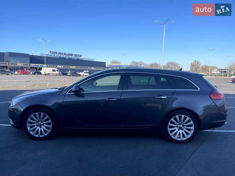 Універсал Opel Insignia 2010 в Дніпрі