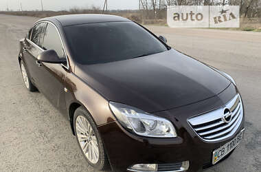 Седан Opel Insignia 2012 в Прилуках