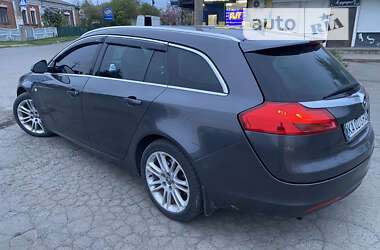 Универсал Opel Insignia 2011 в Бершади