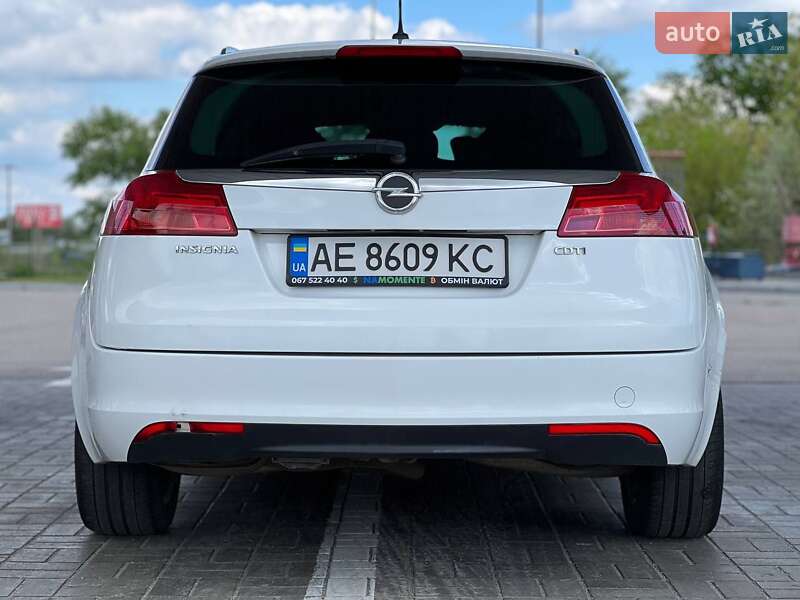 Універсал Opel Insignia 2011 в Дніпрі