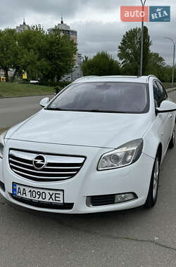 Универсал Opel Insignia 2009 в Киеве