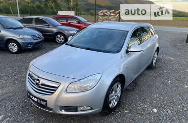 Универсал Opel Insignia 2011 в Хусте