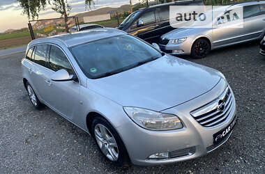 Универсал Opel Insignia 2011 в Хусте