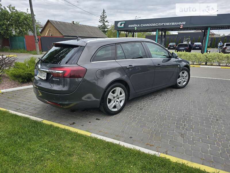 Универсал Opel Insignia 2014 в Коростене