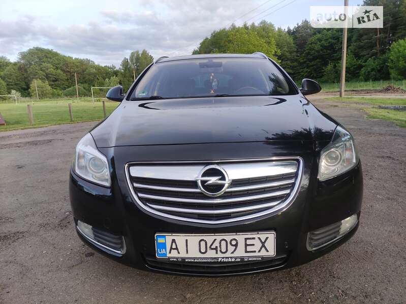 Универсал Opel Insignia 2013 в Богуславе