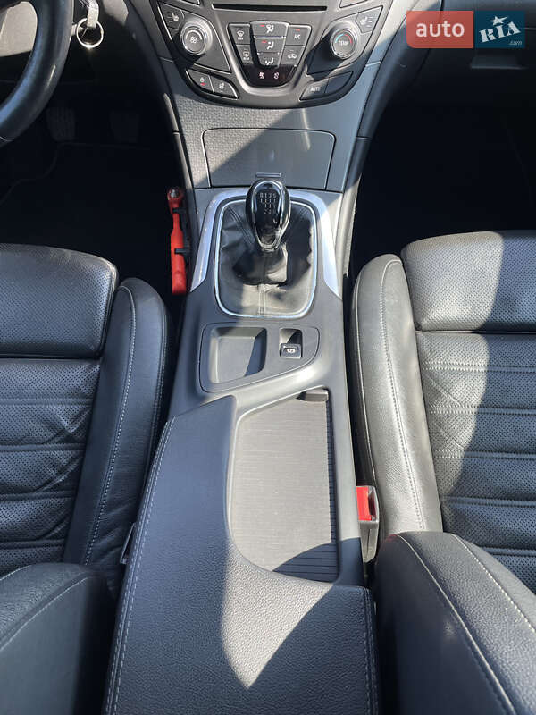 Універсал Opel Insignia 2015 в Лисянці