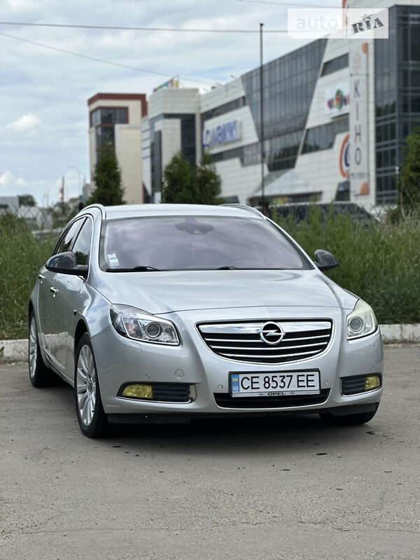 Універсал Opel Insignia 2009 в Чернівцях