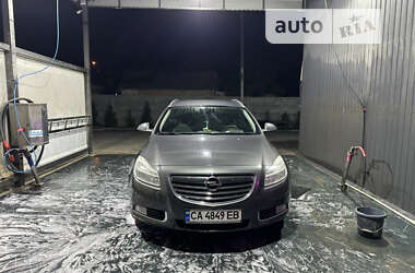 Универсал Opel Insignia 2012 в Городище