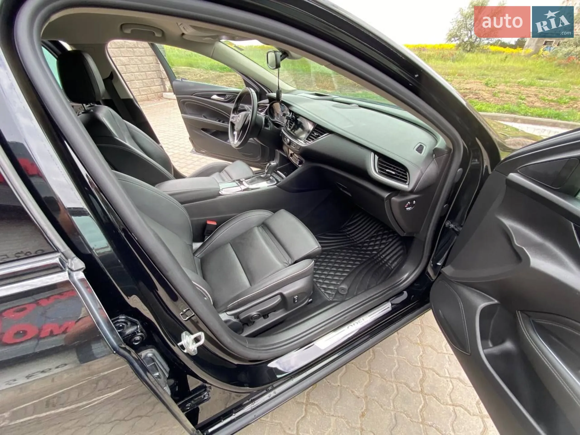 2017 Opel Insignia - мініатюра 12