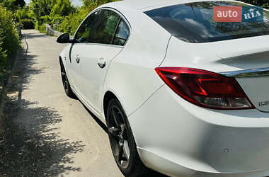 Лифтбек Opel Insignia 2010 в 