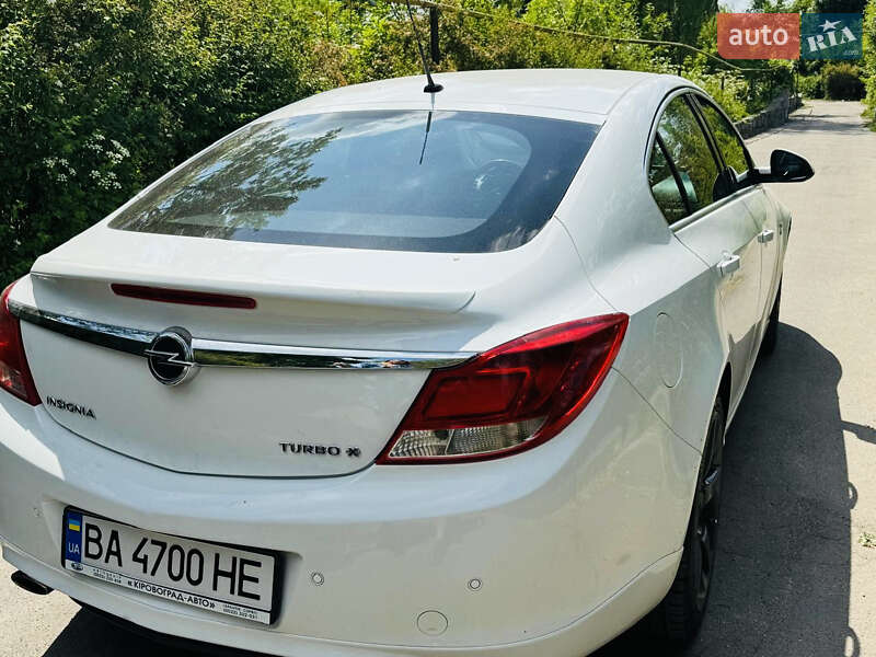 Лифтбек Opel Insignia 2010 в Кропивницком