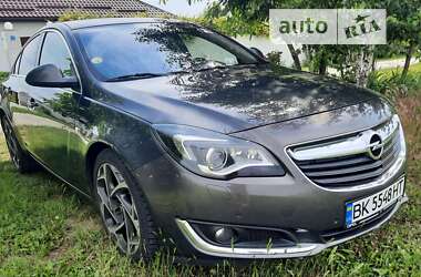 Седан Opel Insignia 2014 в Киеве