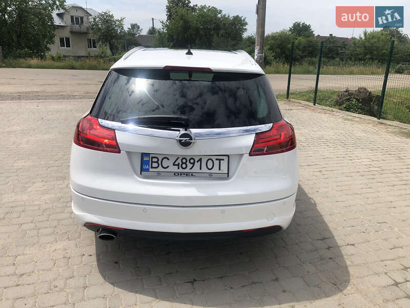 Универсал Opel Insignia 2011 в Самборе