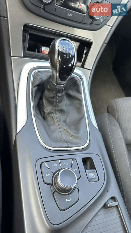 Універсал Opel Insignia 2009 в Дніпрі