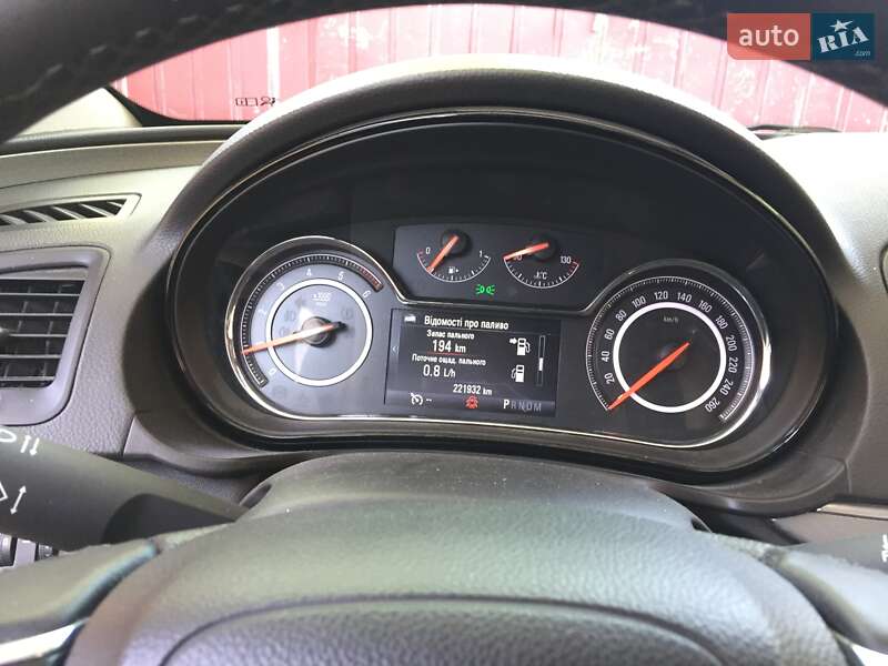 Універсал Opel Insignia 2016 в Золочеві