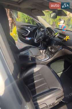 Универсал Opel Insignia 2009 в 