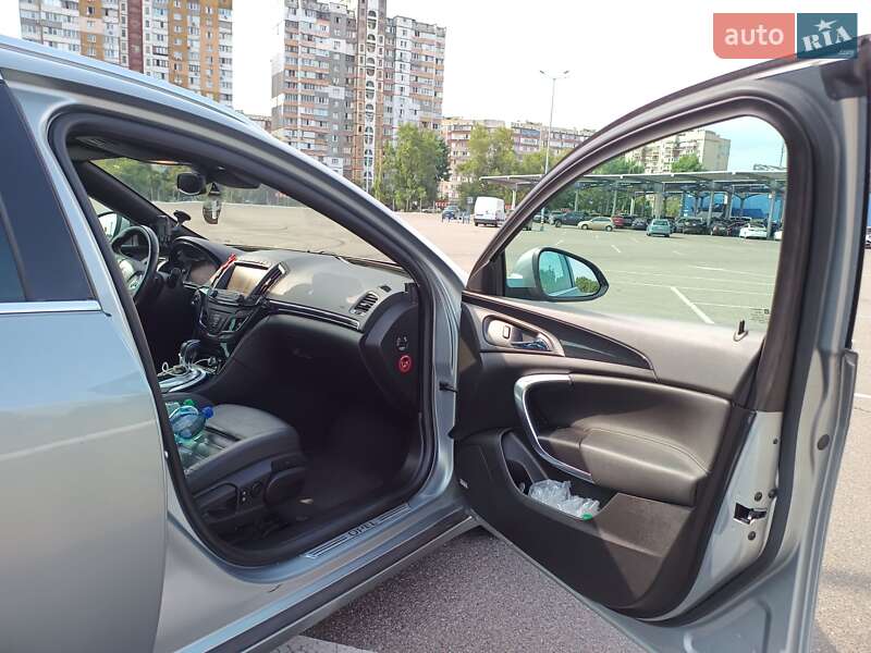 Универсал Opel Insignia 2014 в Киеве