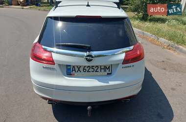 Универсал Opel Insignia 2011 в 