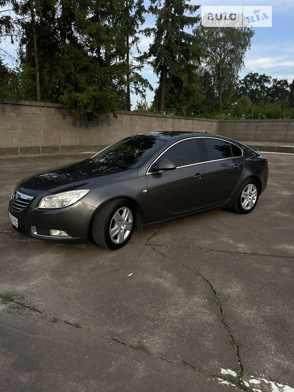 Ліфтбек Opel Insignia 2010 в Рівному