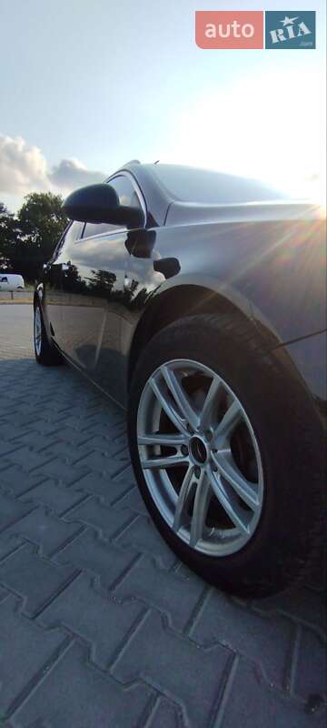 Універсал Opel Insignia 2013 в Тернополі
