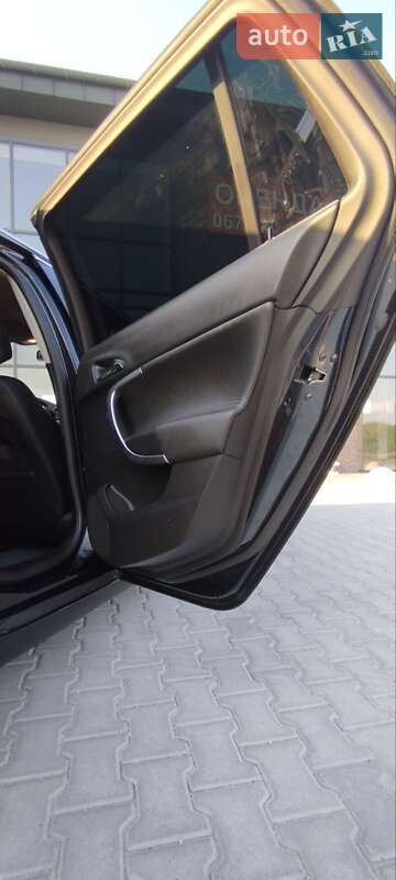 Універсал Opel Insignia 2013 в Тернополі