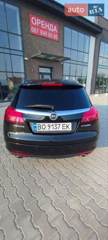 Універсал Opel Insignia 2013 в Тернополі