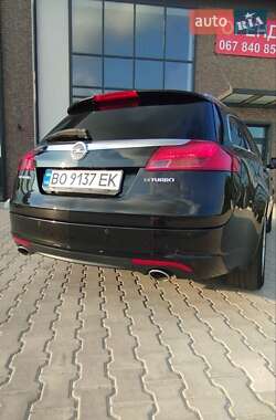 Универсал Opel Insignia 2013 в Тернополе