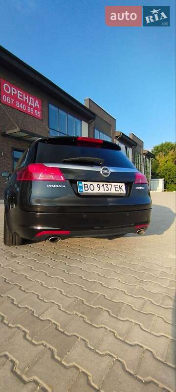 Універсал Opel Insignia 2013 в Тернополі