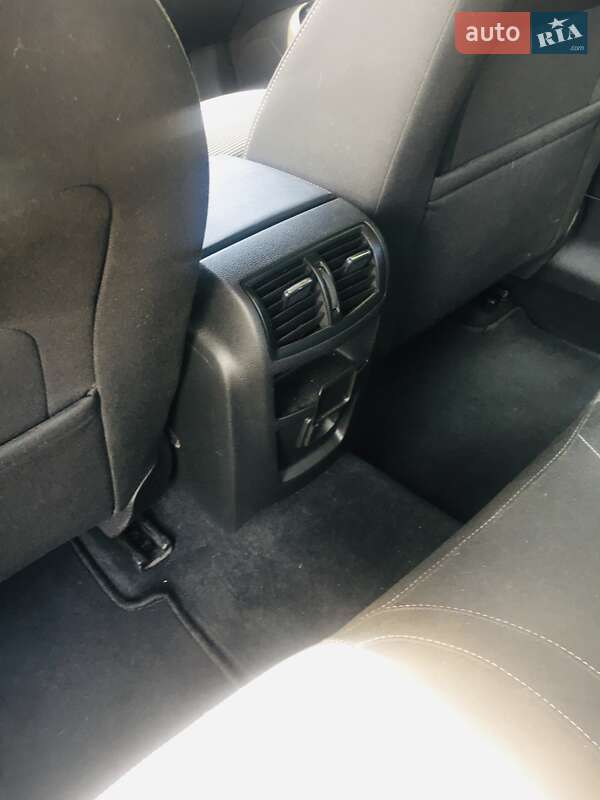 Ліфтбек Opel Insignia 2010 в Умані