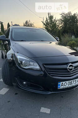 Універсал Opel Insignia 2015 в Ужгороді