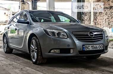 Универсал Opel Insignia 2011 в Львове