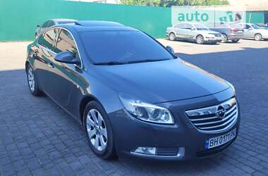 Седан Opel Insignia 2010 в Одесі