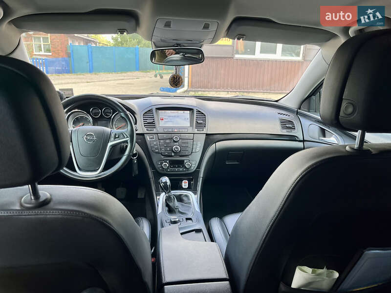 Универсал Opel Insignia 2013 в Путивле
