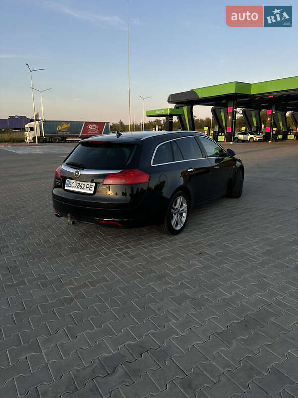 Универсал Opel Insignia 2009 в Стрые