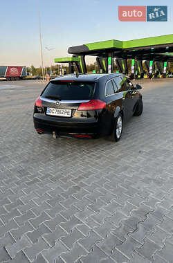 Универсал Opel Insignia 2009 в 