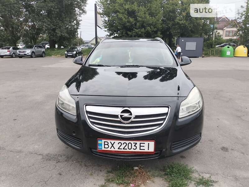 Універсал Opel Insignia 2010 в Хмельницькому