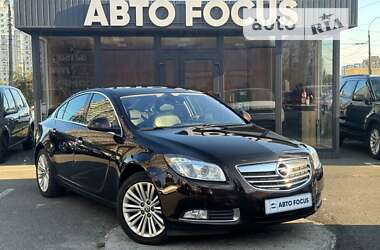 Седан Opel Insignia 2012 в Києві