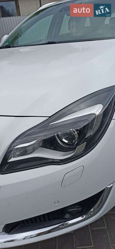Универсал Opel Insignia 2016 в Тальном