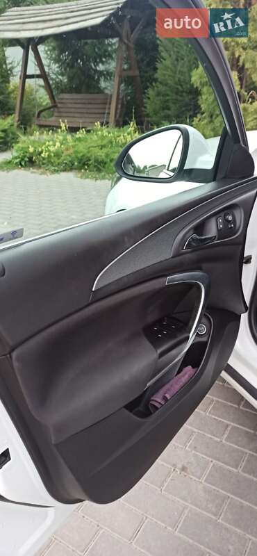 Универсал Opel Insignia 2016 в Тальном