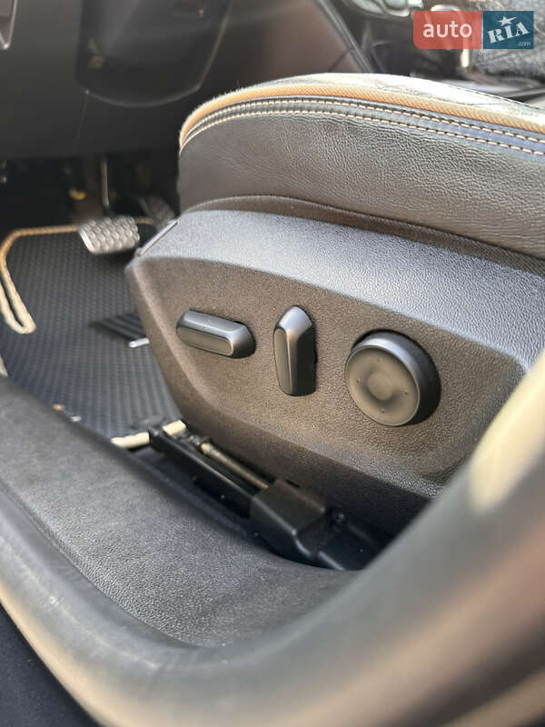 Седан Opel Insignia 2015 в Ивано-Франковске